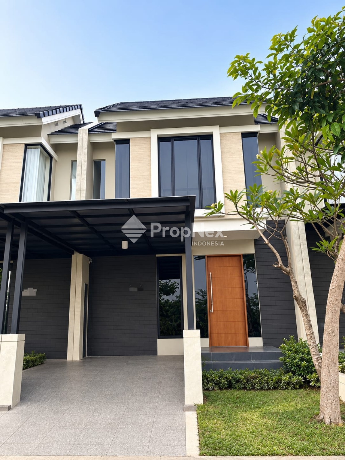 DIJUAL / DISEWAKAN – Rumah 2 Lantai North West Hill